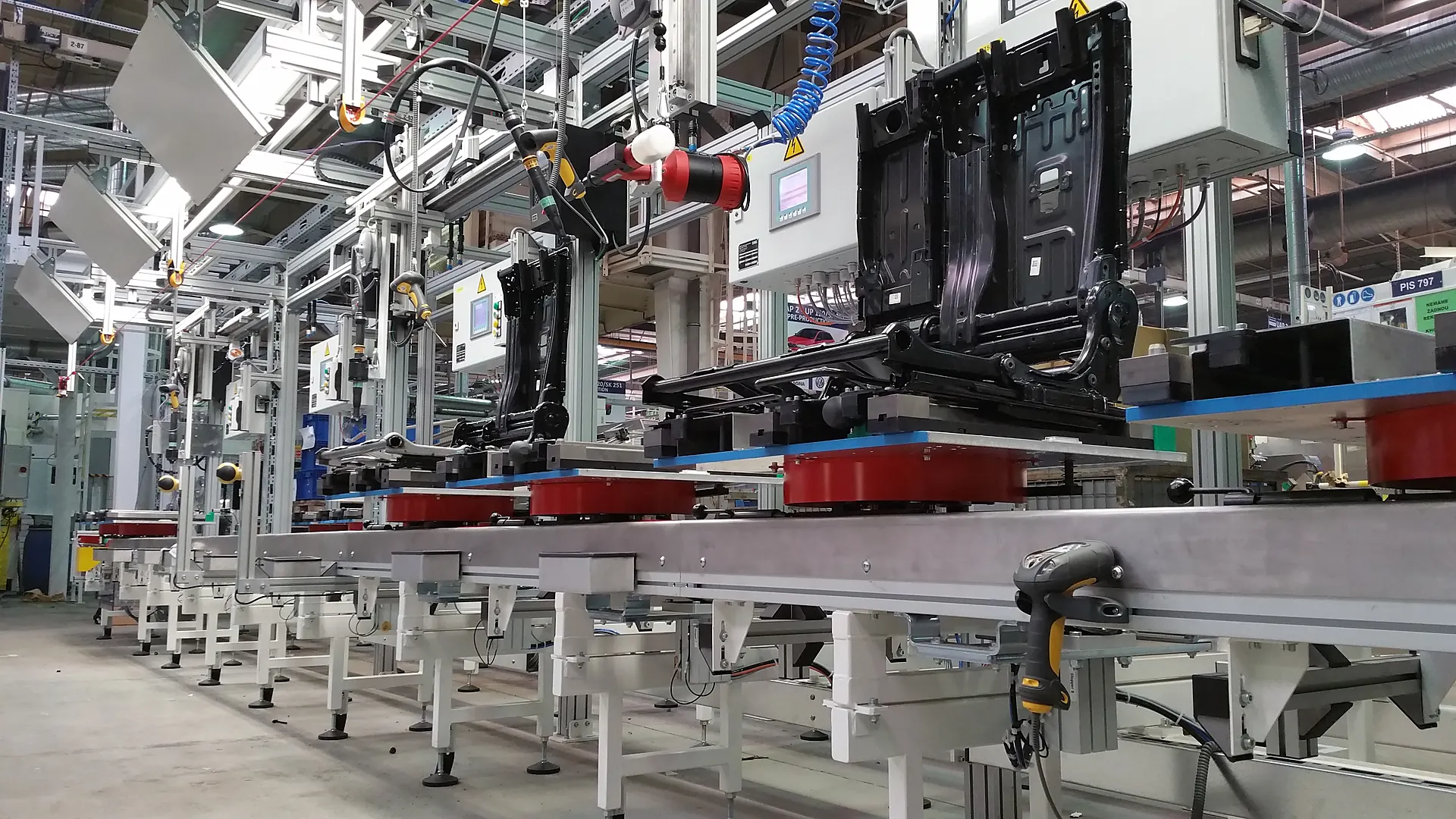 Automatisierte Karosseriehandhabung in der Automobilindustrie